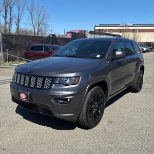 JEEP GRAND CHEROKEE LAREDO X - 1