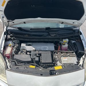 2010 Toyota PRIUS III — миниатюра 43