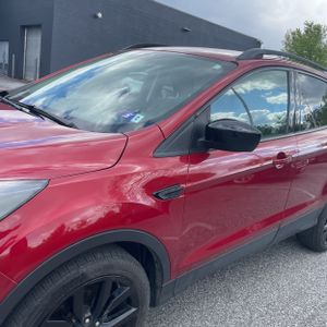 FORD ESCAPE SE - 2