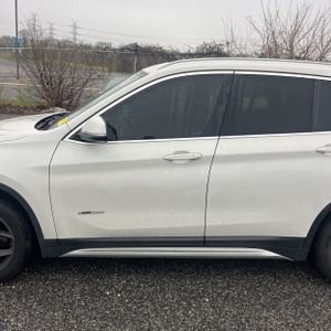 BMW X1 XDRIVE28I - 4