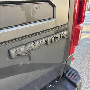 صورة 23 لـ 2019 FORD F-150 RAPTOR