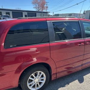 DODGE GRAND CARAVAN SXT - 9