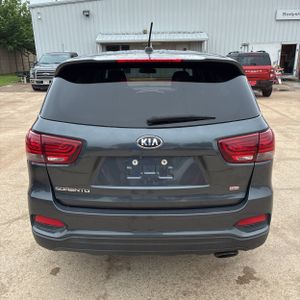 KIA SORENTO LX - 7
