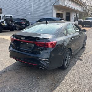 KIA FORTE GT-LINE - 8