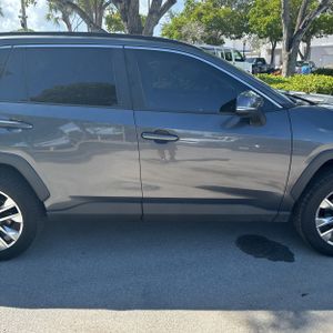 2021 Toyota RAV4 XLE PREMIUM 照片 11