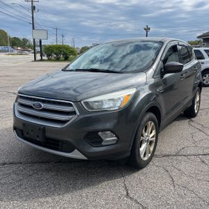 FORD ESCAPE SE - 1