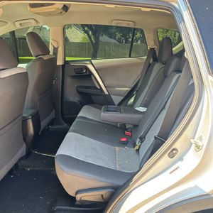 2013 Toyota RAV4 LE 照片 34