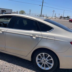 FORD FUSION SE - 6