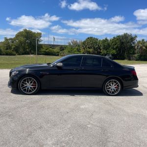 MERCEDES-BENZ E-CLASS AMG - 3