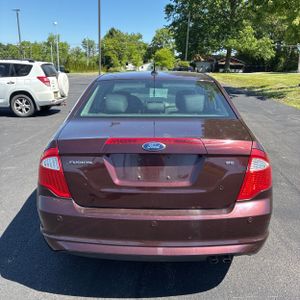 FORD FUSION SE - 7