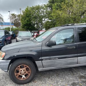 JEEP GRAND CHEROKEE LAREDO - 2