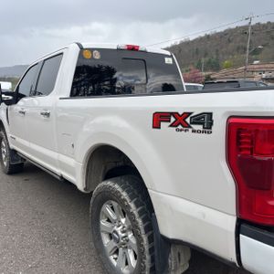 FORD F-250 SUPER DUTY PLATINUM - 6