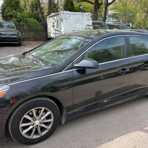 HYUNDAI SONATA SE - 2