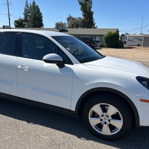 صورة مصغرة 13 لـ 2020 Porsche CAYENNE BASE