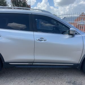 2017 Nissan ROGUE SL — миниатюра 11
