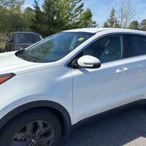 KIA SPORTAGE LX - 2