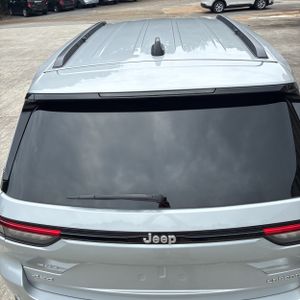 2024 JEEP GRAND CHEROKEE LAREDO — миниатюра 16