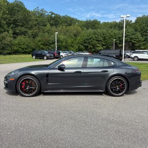 2020 Porsche PANAMERA GTS 照片 3