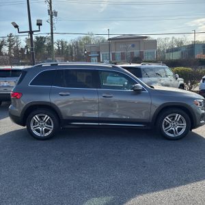 MERCEDES-BENZ GLB - 10