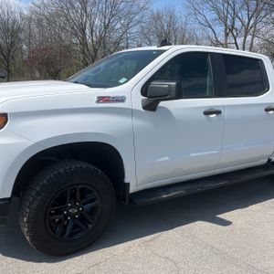 CHEVROLET SILVERADO 1500 CUSTOM TRAIL BOSS - 2