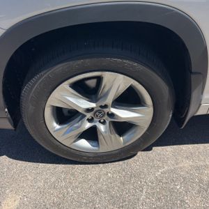 TOYOTA HIGHLANDER - 10