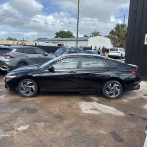 HYUNDAI ELANTRA SEL SPORT - 3