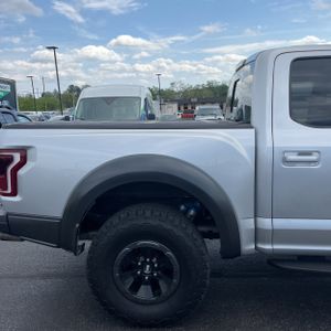 FORD F-150 RAPTOR - 9