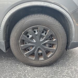 2016 Nissan ROGUE S thumbnail 20