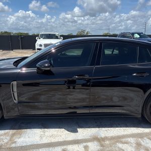 PORSCHE PANAMERA 4 - 4