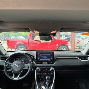 2021 Toyota RAV4 XLE PREMIUM thumbnail 37