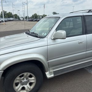 صورة 2 لـ 2001 Toyota 4RUNNER SR5