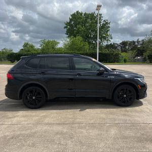 VOLKSWAGEN TIGUAN SE R-LINE BLACK - 10