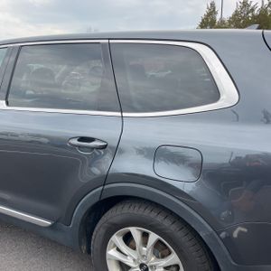 KIA TELLURIDE LX - 6