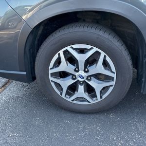 صورة مصغرة 17 لـ 2020 Subaru FORESTER PREMIUM