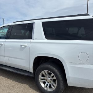 CHEVROLET SUBURBAN LT - 6