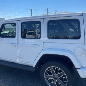 JEEP WRANGLER 4XE UNLIMITED HIGH ALTITUDE 4X4 - 6