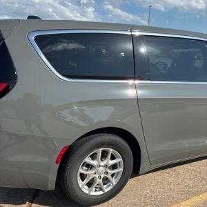 CHRYSLER PACIFICA SELECT - 9
