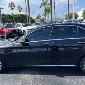 صورة 4 لـ 2021 Mercedes-BENZ C-CLASS