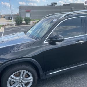 2021 Mercedes-BENZ GLB 照片 2