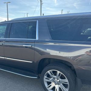 CADILLAC ESCALADE ESV LUXURY - 6