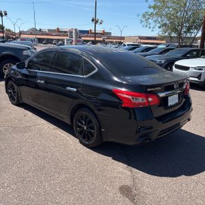 2018 Nissan SENTRA S — фото 5