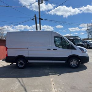 FORD TRANSIT 150 - 10