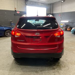 HYUNDAI TUCSON SE - 7