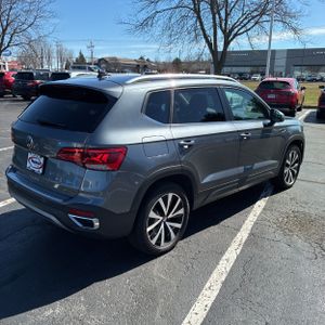 VOLKSWAGEN TAOS SE 4MOTION - 8