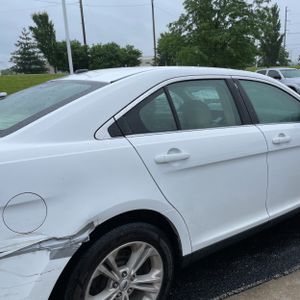 FORD TAURUS SEL - 8
