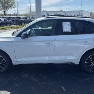 AUDI SQ5 PREMIUM PLUS - 4