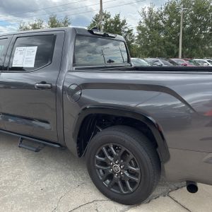 TOYOTA TUNDRA - 6