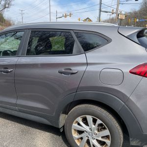 HYUNDAI TUCSON VALUE - 6