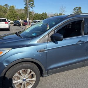 FORD ESCAPE SEL - 2