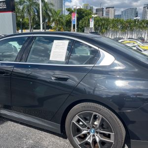 صورة 6 لـ 2024 BMW I5 EDRIVE40